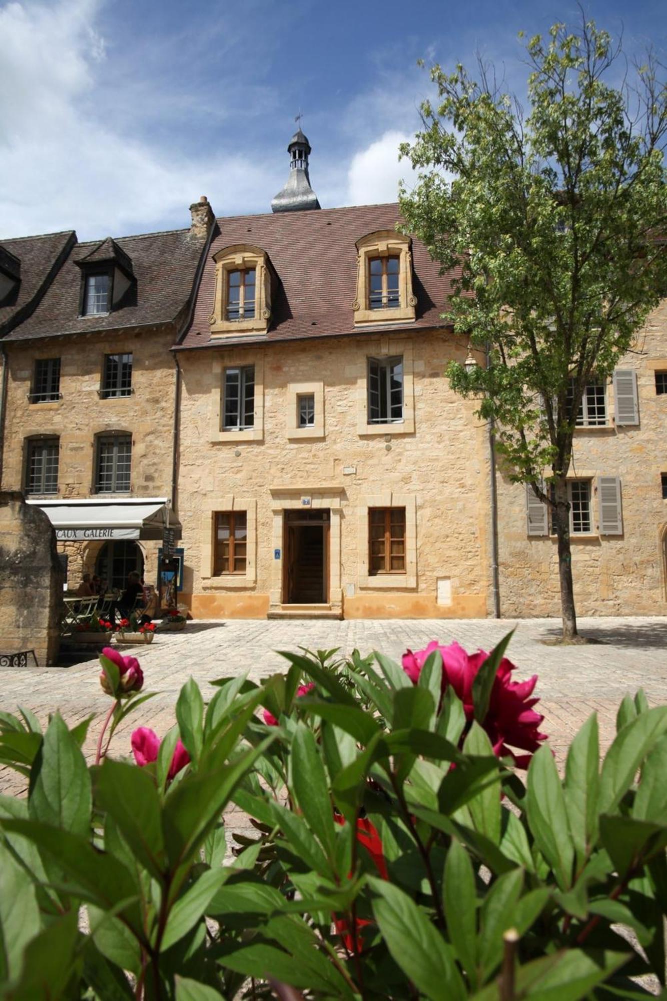 Le Grenier Du Chapitre Apartment ซาร์ลา-ลา-กาเนดา ภายนอก รูปภาพ